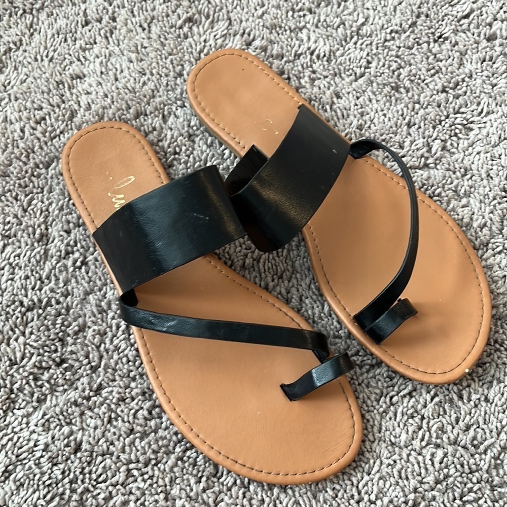 Lulu's Black and Tan Sandals - Picture 2 of 2